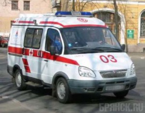 Девочка попала под колеса автомобиля