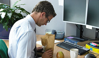 Что едят россияне на работе Что едят россияне на работе