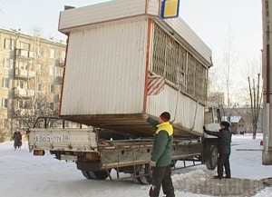 В Фокинском районе Брянска незаконно установили три киоска