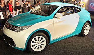 Путин испытал спортивный Ё-мобиль Путин испытал спортивный Ё-мобиль