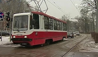 Ребенок погиб под колесами трамвая в Москве Ребенок погиб под колесами трамвая в Москве