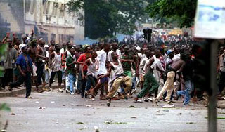 Улицы Кот-д'Ивуара усыпаны трупами Улицы Кот-д'Ивуара усыпаны трупами