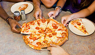 Известной сети пиццерий грозит банкротство Известной сети пиццерий грозит банкротство