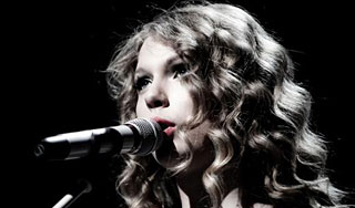 Селин Дион побила внучка примадонны Селин Дион побила внучка примадонны