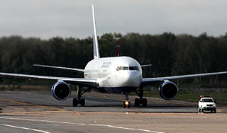 Самолет ударился хвостом при взлете Самолет ударился хвостом при взлете