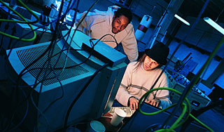 Хакеры совершили крупнейшую кражу данных Хакеры совершили крупнейшую кражу данных