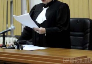 Двух братьев наказали за оскорбление милиционеров