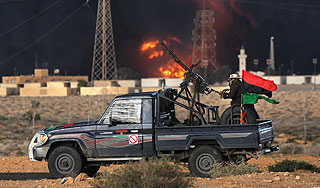 США будут бомбить Ливию отдельно от НАТО США будут бомбить Ливию отдельно от НАТО