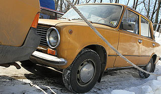 Путин дал "автохламу" крайний срок Путин дал "автохламу" крайний срок