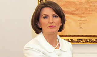 Косово возглавила женщина-генерал Косово возглавила женщина-генерал