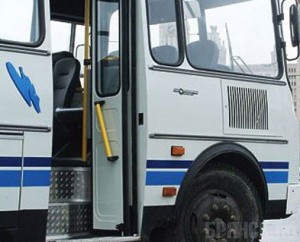 По вине водителя маршрутного автобуса пострадала пассажирка