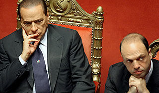 Сильвио Берлускони нашел себе замену Сильвио Берлускони нашел себе замену