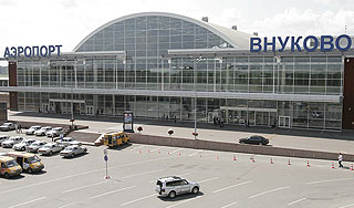 Аэропорт "Внуково" встал на ремонт Аэропорт "Внуково" встал на ремонт