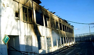 Заключенные сожгли колонию в Забайкалье Заключенные сожгли колонию в Забайкалье