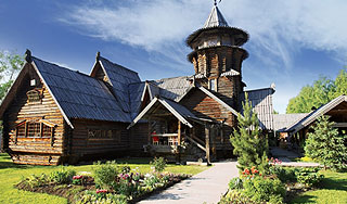 Сгорел "самый русский" ресторан страны Сгорел "самый русский" ресторан страны