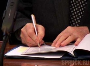 Разыскивать должников приставам помогут казаки