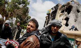 НАТО втягивает соседей Каддафи в войну НАТО втягивает соседей Каддафи в войну