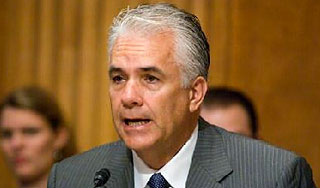 Любовница довела сенатора до отставки Любовница довела сенатора до отставки