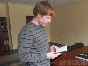 Немецкому историку вручили медаль «В честь подвига партизан и подпольщиков» Себастьян Штоппер