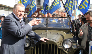 Жириновский стал обладателем "козла" Жириновский стал обладателем "козла"