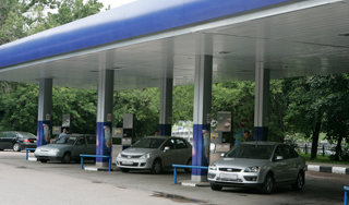 Бензин дорожает из-за сговора продавцов Бензин дорожает из-за сговора продавцов