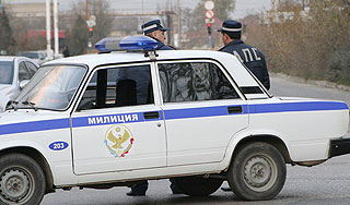 Полицейских контузил взрыв у пивного бара Полицейских контузил взрыв у пивного бара