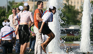 Выпускников лишат праздничных гуляний Выпускников лишат праздничных гуляний