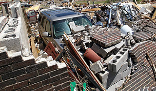 Торнадо нанес США урон на $5 миллиардов Торнадо нанес США урон на $5 миллиардов