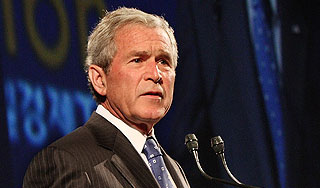 Буш отказался от приглашения Обамы Буш отказался от приглашения Обамы