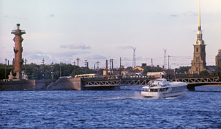 Оператор во время съемок утонул в Неве Оператор во время съемок утонул в Неве