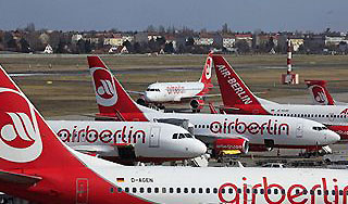 В Берлине массово отменяются авиарейсы В Берлине массово отменяются авиарейсы
