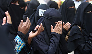 Спецслужбам США отдадут вдов бен Ладена Спецслужбам США отдадут вдов бен Ладена