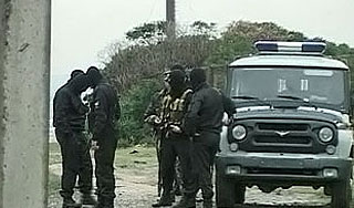 Смертник взорвался при проверке документов Смертник взорвался при проверке документов