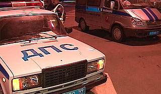 Двух мужчин зарезали на АЗС в Москве Двух мужчин зарезали на АЗС в Москве