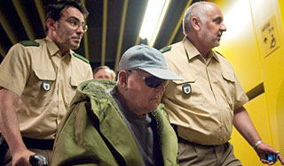 Демьянюк приговорен к пяти годам тюрьмы Демьянюк приговорен к пяти годам тюрьмы