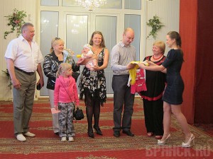 В ЗАГСе Советского района Брянска появилась традиция «имянаречения»