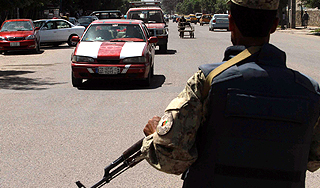 Полицейский-мулла убил двух бойцов НАТО Полицейский-мулла убил двух бойцов НАТО