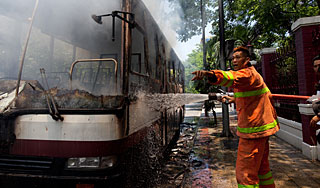 Автобус с россиянами разбился в Таиланде Автобус с россиянами разбился в Таиланде