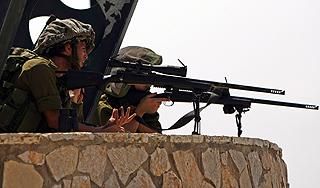 Израиль открыл огонь по бегущим арабам Израиль открыл огонь по бегущим арабам