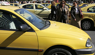 Таксистам запретят работать без разрешения Таксистам запретят работать без разрешения