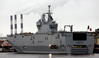 Россия и Франция спорят о "Мистралях" Россия и Франция спорят о "Мистралях"