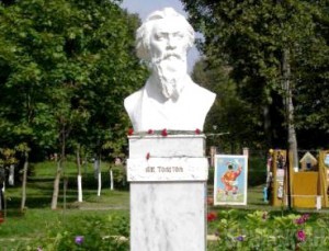 Поставят ли на А. К. Толстом крест