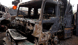 В Пакистане взорвали автоцистерны НАТО В Пакистане взорвали автоцистерны НАТО