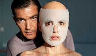 Альмодовар пострадал от скандала с Триером Альмодовар пострадал от скандала с Триером