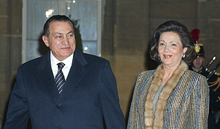 Мубараку и его супруге требуется психолог Мубараку и его супруге требуется психолог