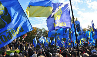 На могиле Шевченко устроили провокацию На могиле Шевченко устроили провокацию