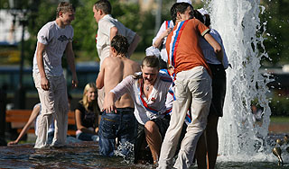 Полиция переходит на усиленный режим Полиция переходит на усиленный режим