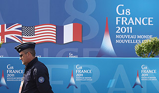 Лидеры ведущих стран встречаются у моря Лидеры ведущих стран встречаются у моря