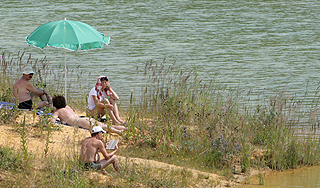 Трое детей утонули, спасая друг друга Трое детей утонули, спасая друг друга
