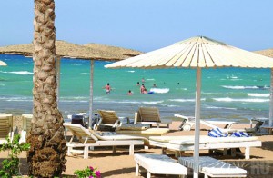 Мать умершей в Египте женщины обвинила персонал отеля